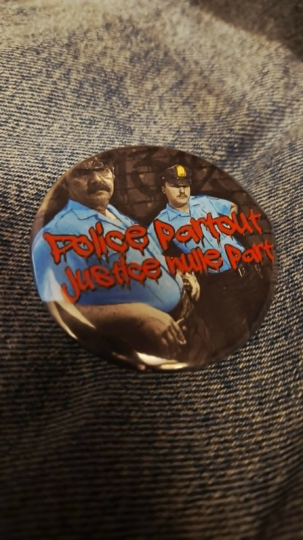 Badge Police partout, justice nulle part