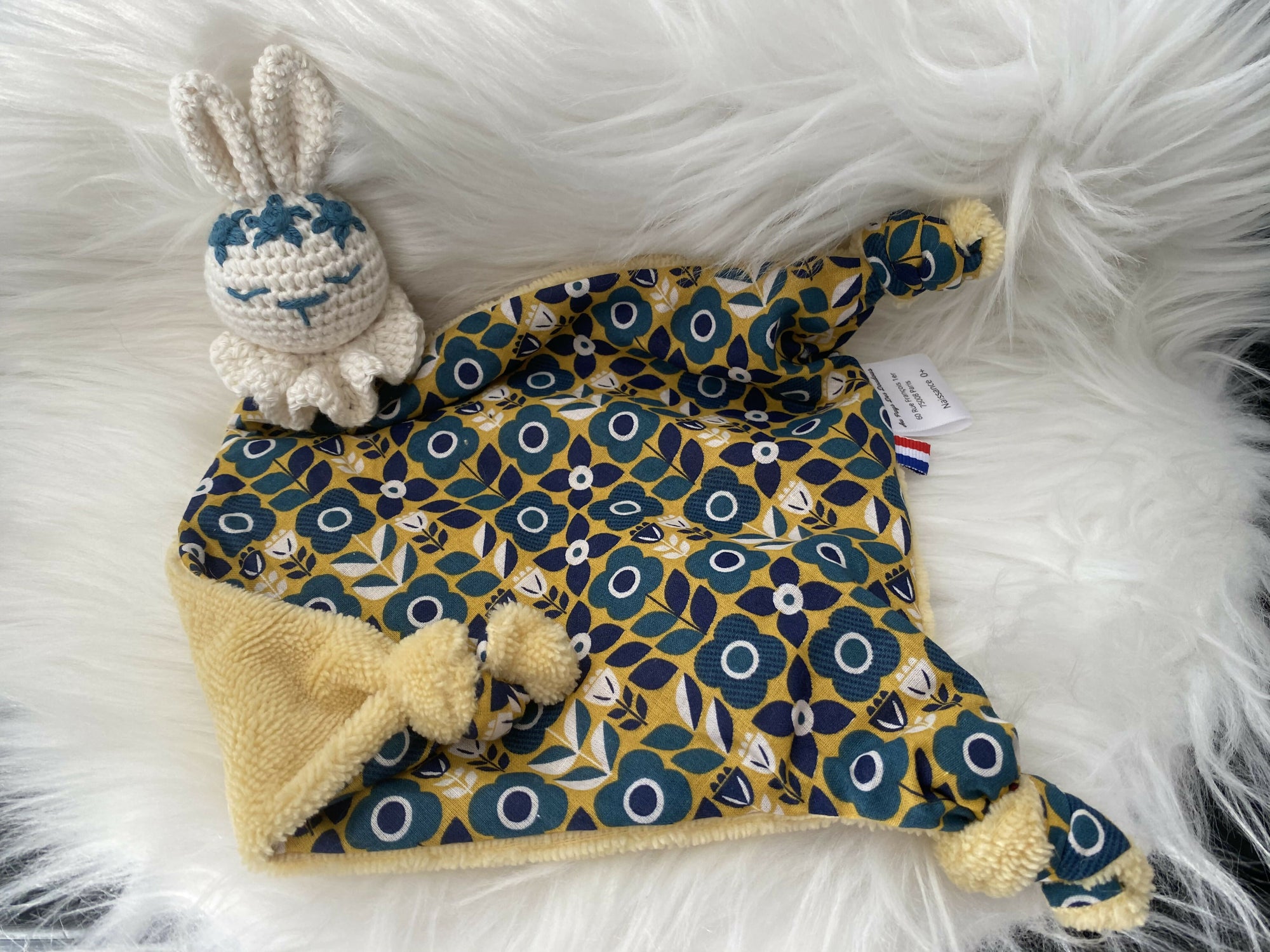 LAPIN VINTAGE VERT JAUNE 