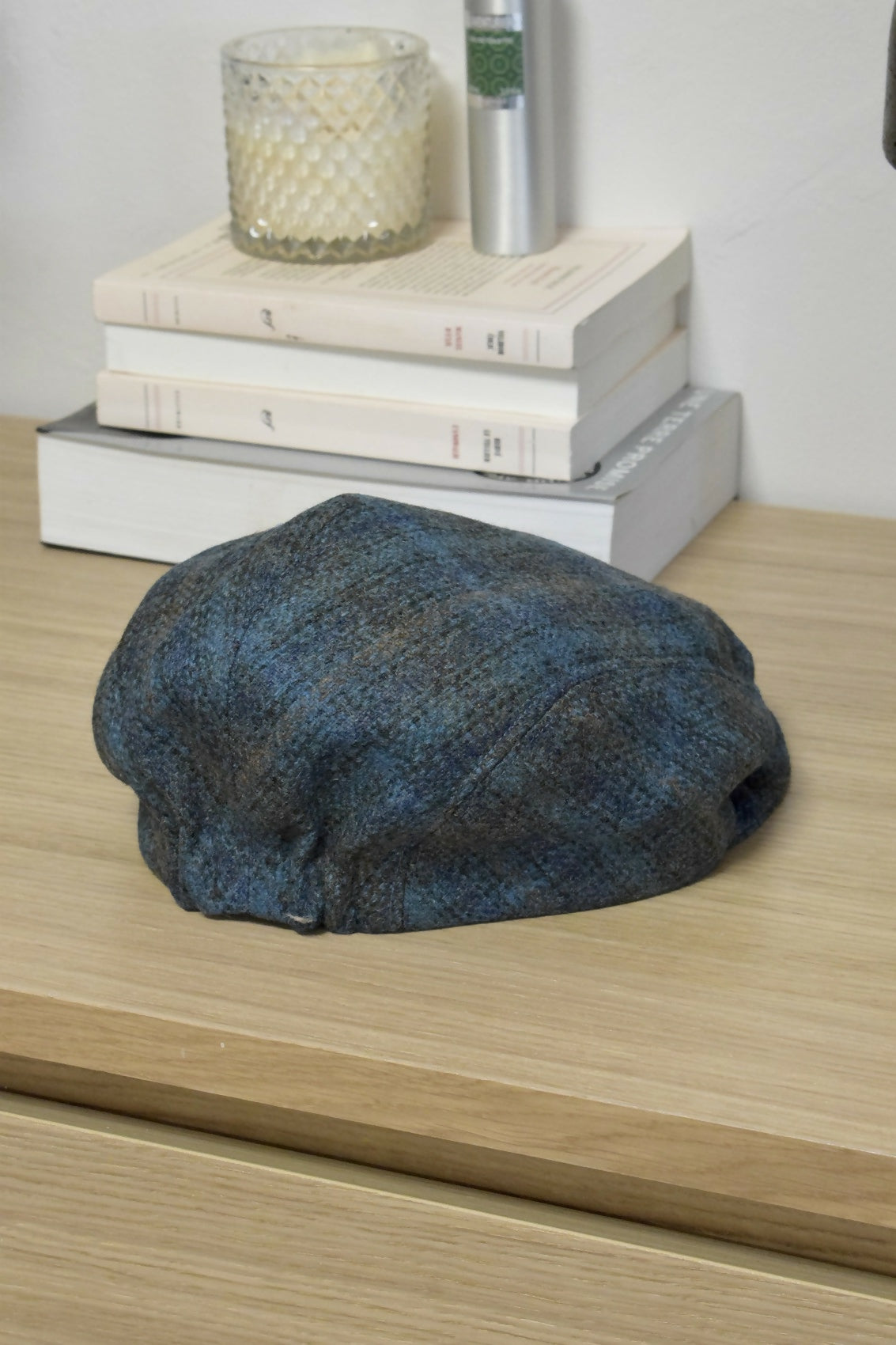 casquette-plate-laine-bleu-homme-chic-ethique-artisanale-fait-main-tendance-upcycling-7