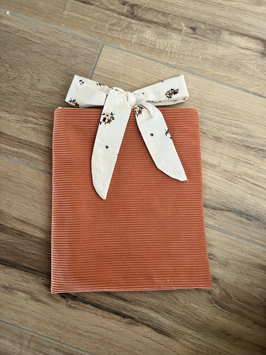 Pochette à livre / Protège carnet de santé