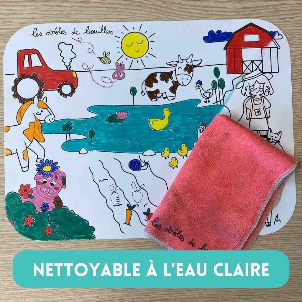 Set de table sur le thème de la ferme colorié avec une lavette, texte nettoyable à l'eau claire par dessus