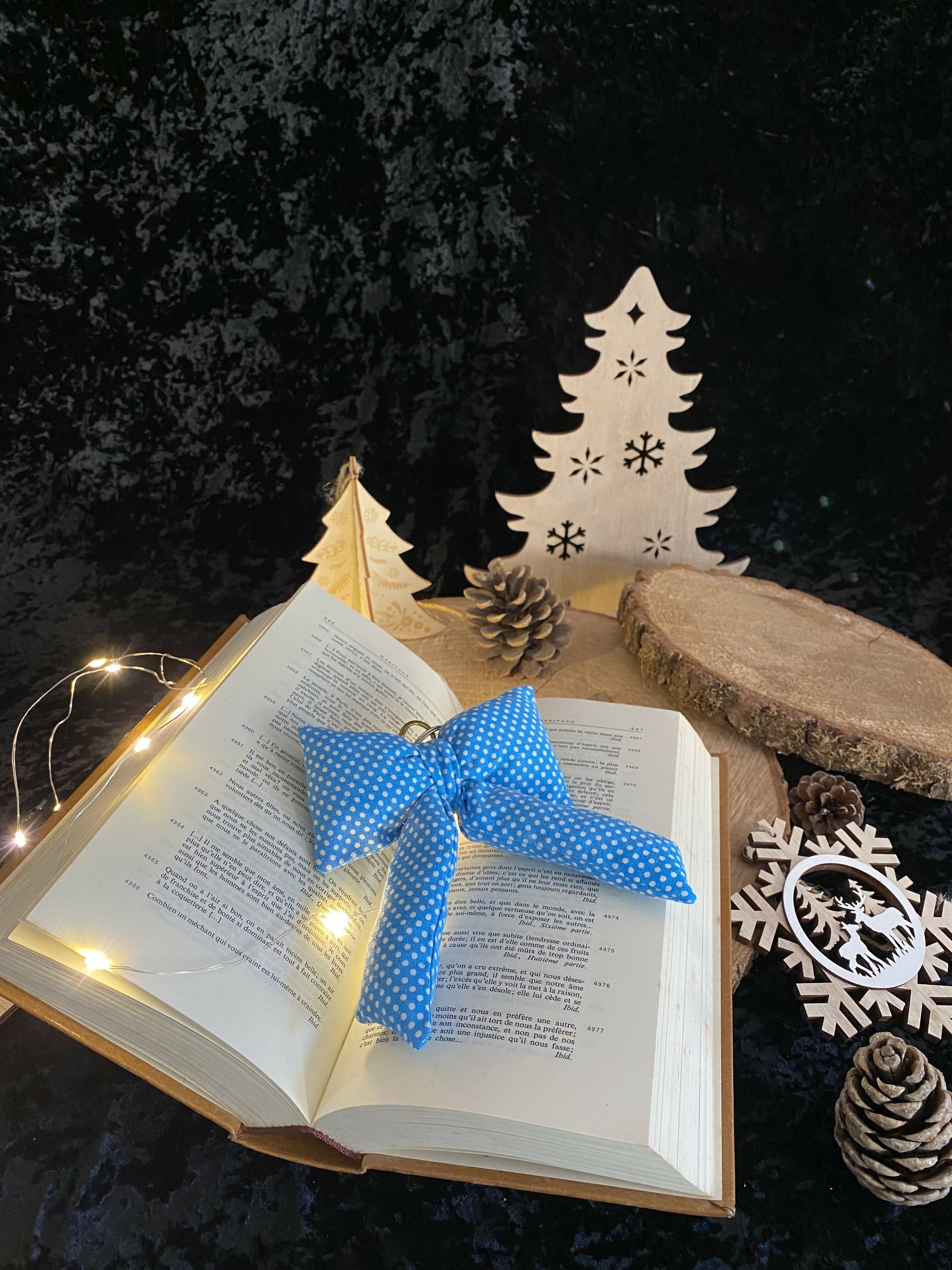 Porte-clé ou bijou de sac à main nœud - Petit - Bleu Pois blanc