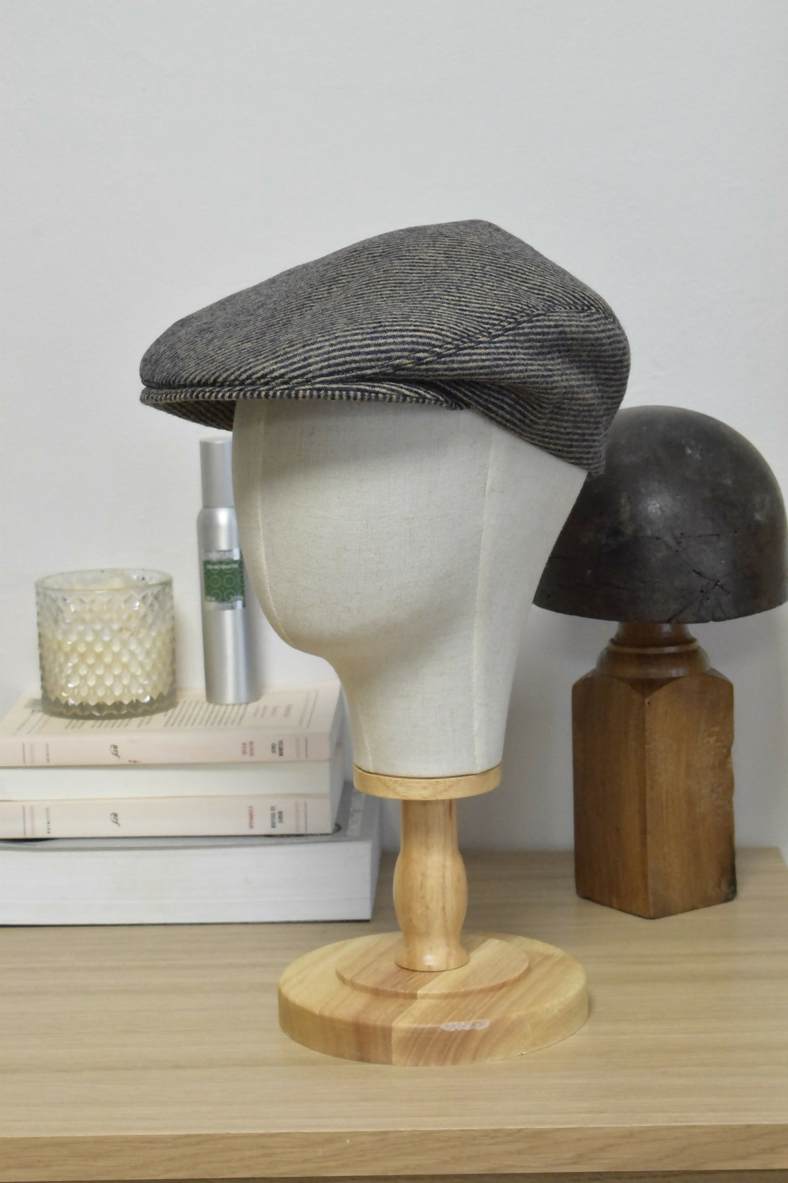 casquette-plate-laine-rayures-marron-homme-chic-ethique-artisanale-fait-main-tendance-upcycling