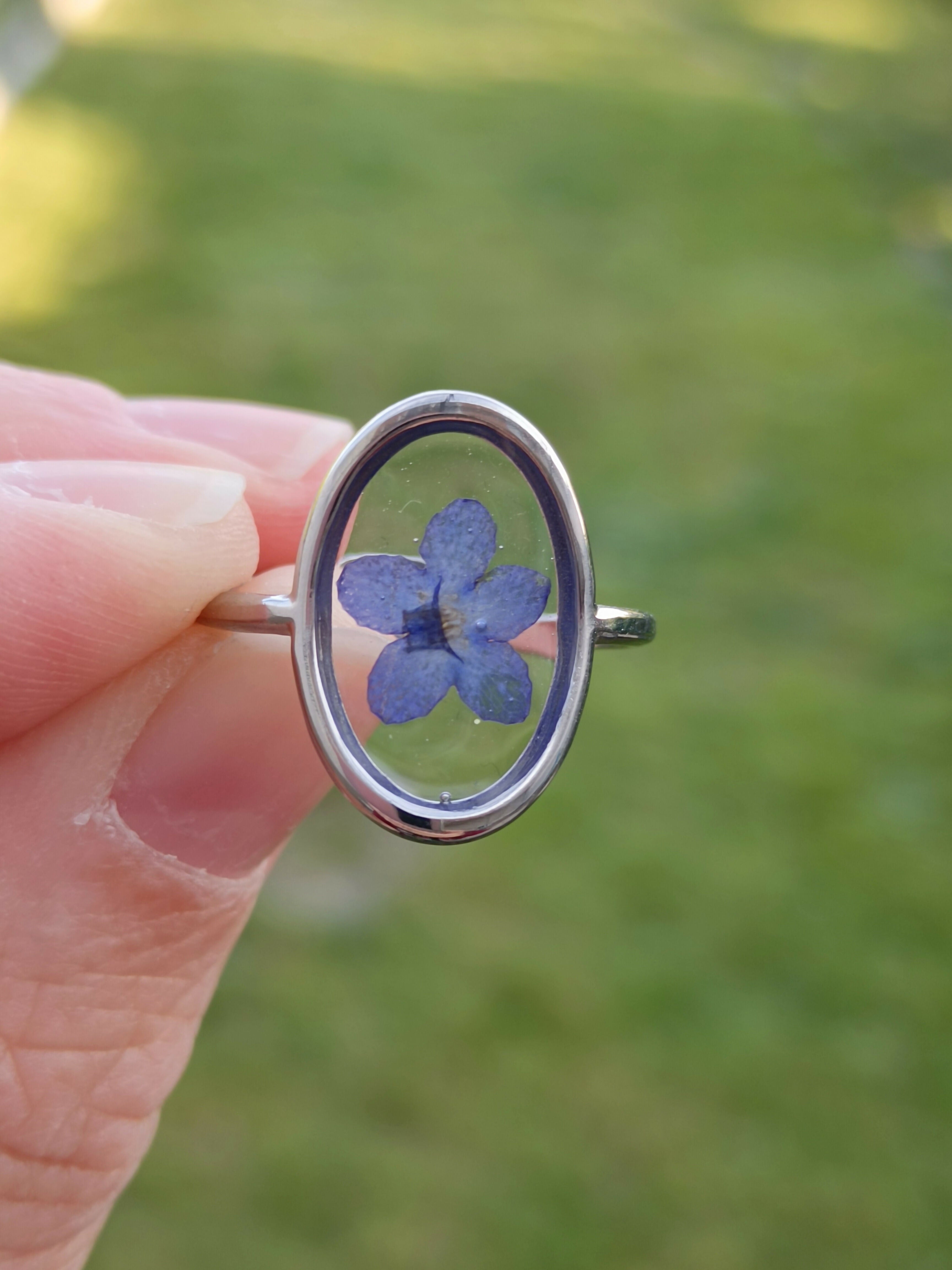MEL/BOA Openwork Oval ring