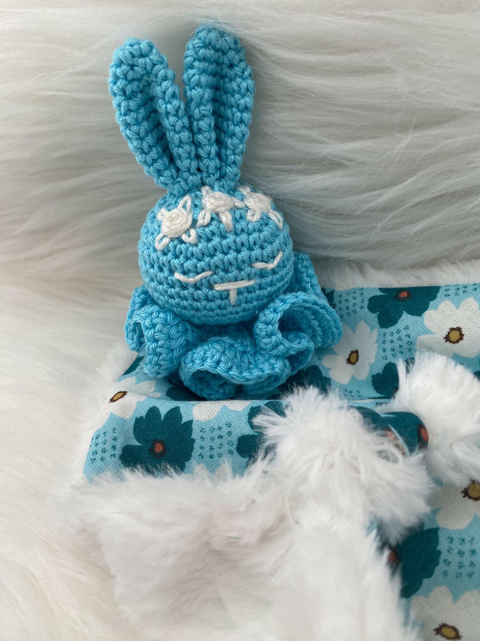 LAPIN VINTAGE BLEU1