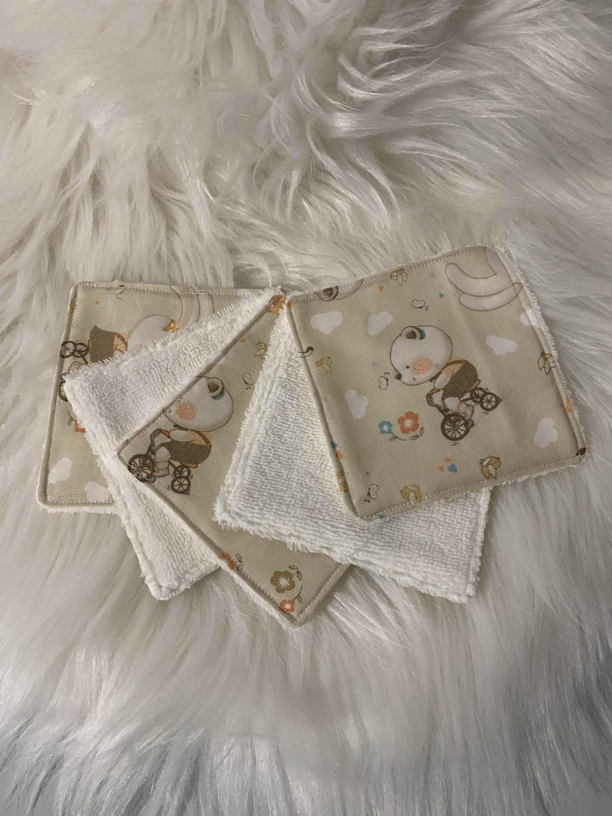 5 LINGETTES OURSON VELO