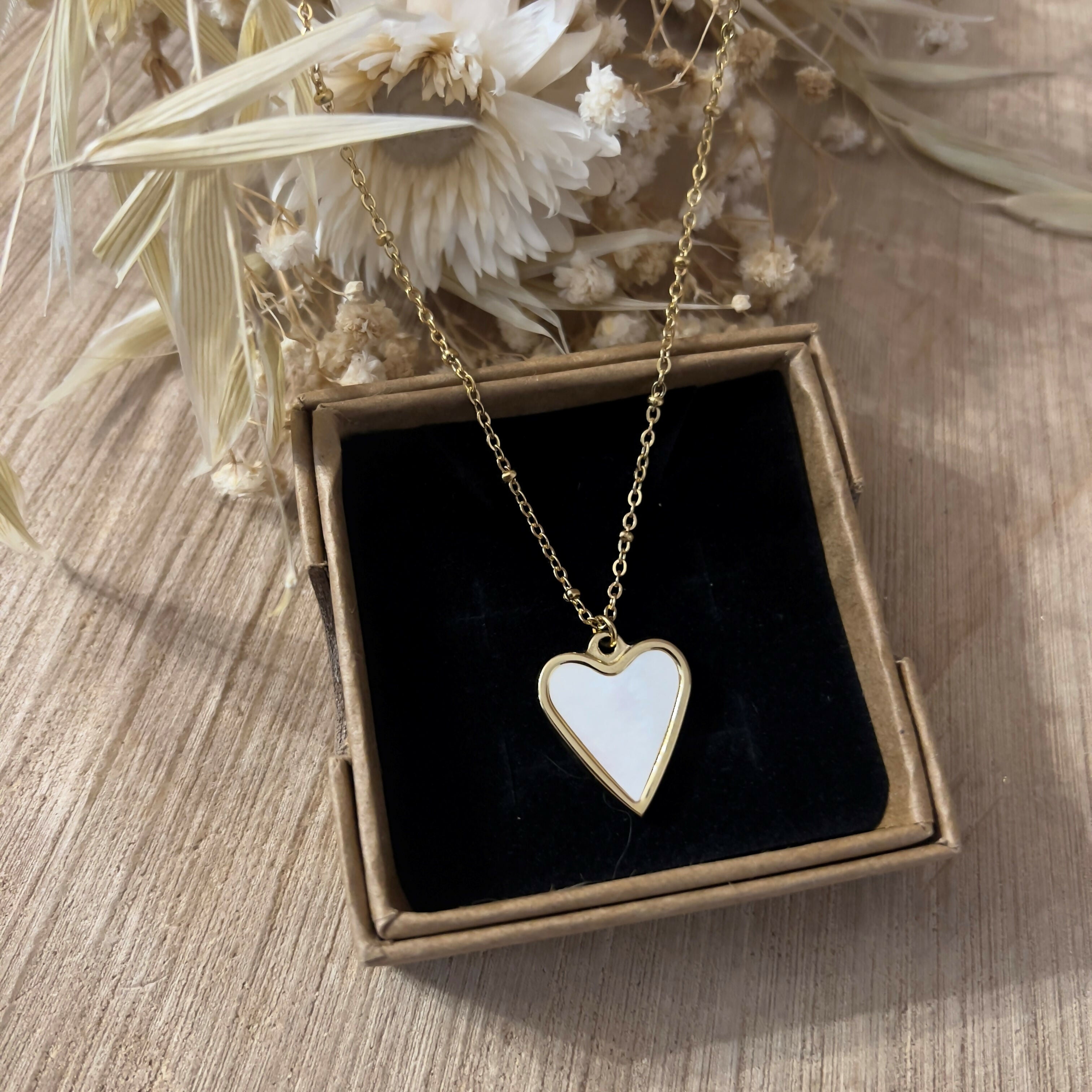 Collier gros coeur nacre
