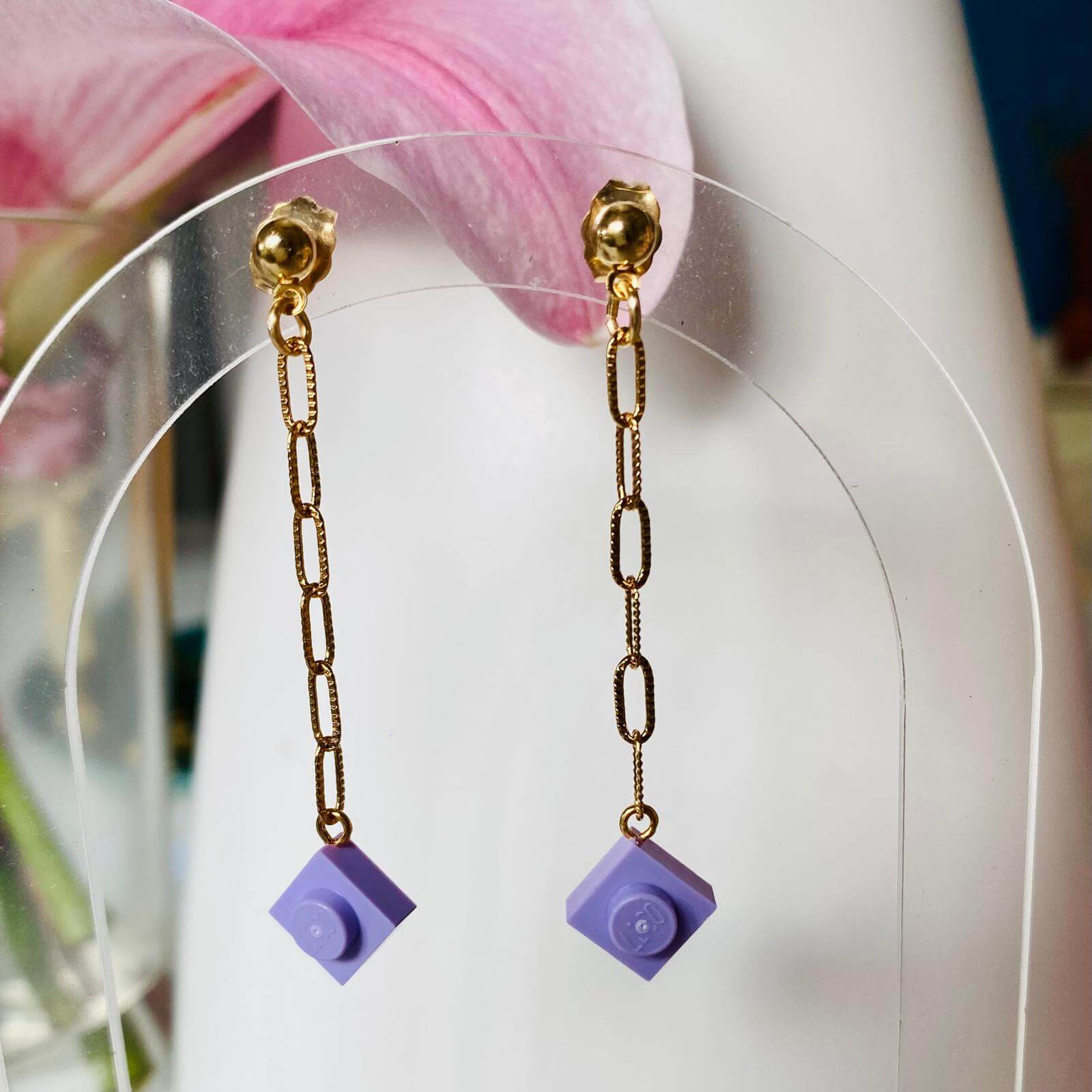 Boucles d'oreilles pendantes chaine & brique Lego® - Les Virevolteuses