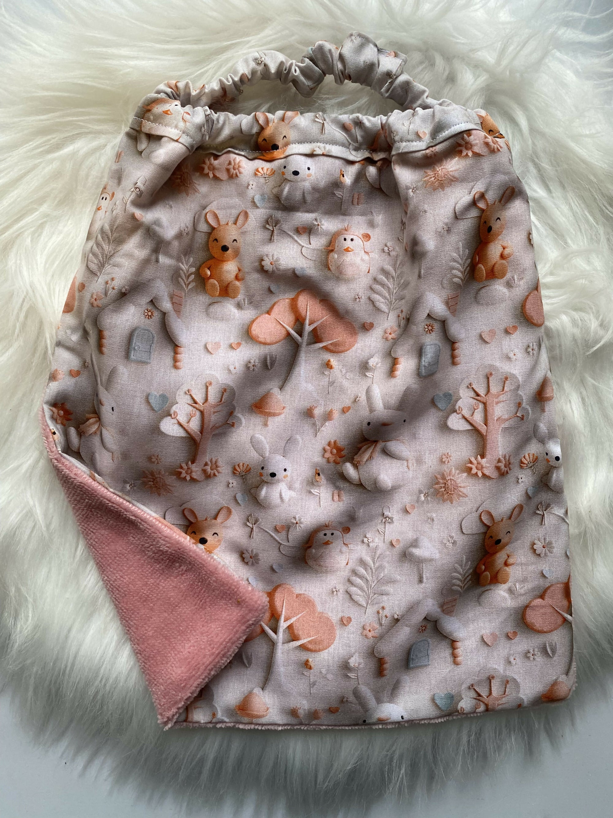 BAVOIR MAT 3D LAPIN ROSE 