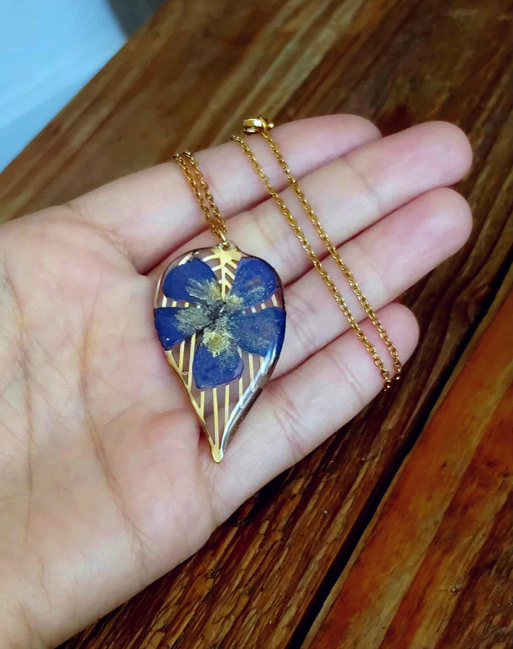 Collier, Pervenche