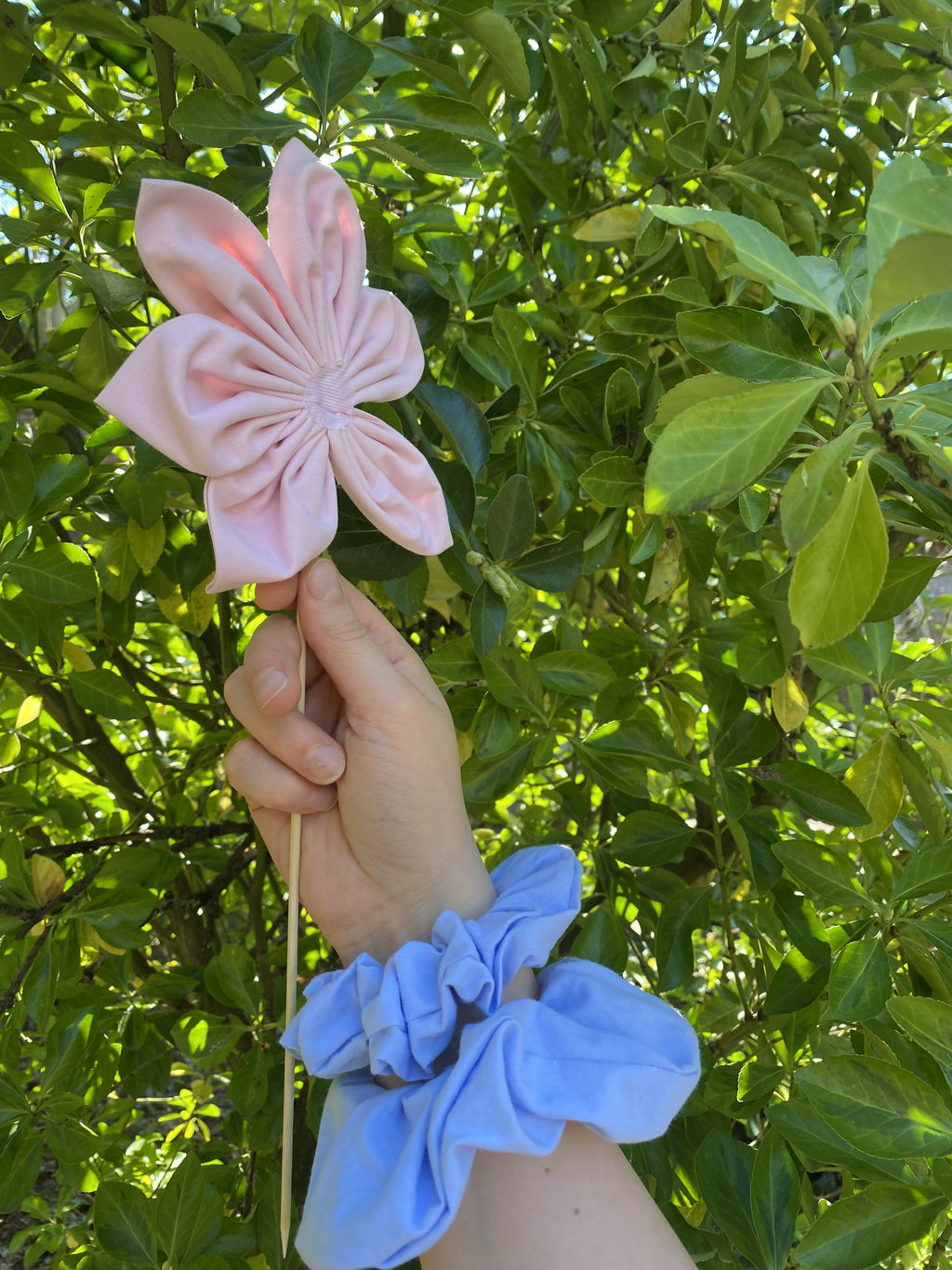 Upcycled Scrunchie - Passiflora