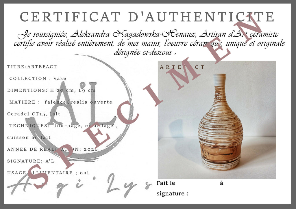 Vase Artefact