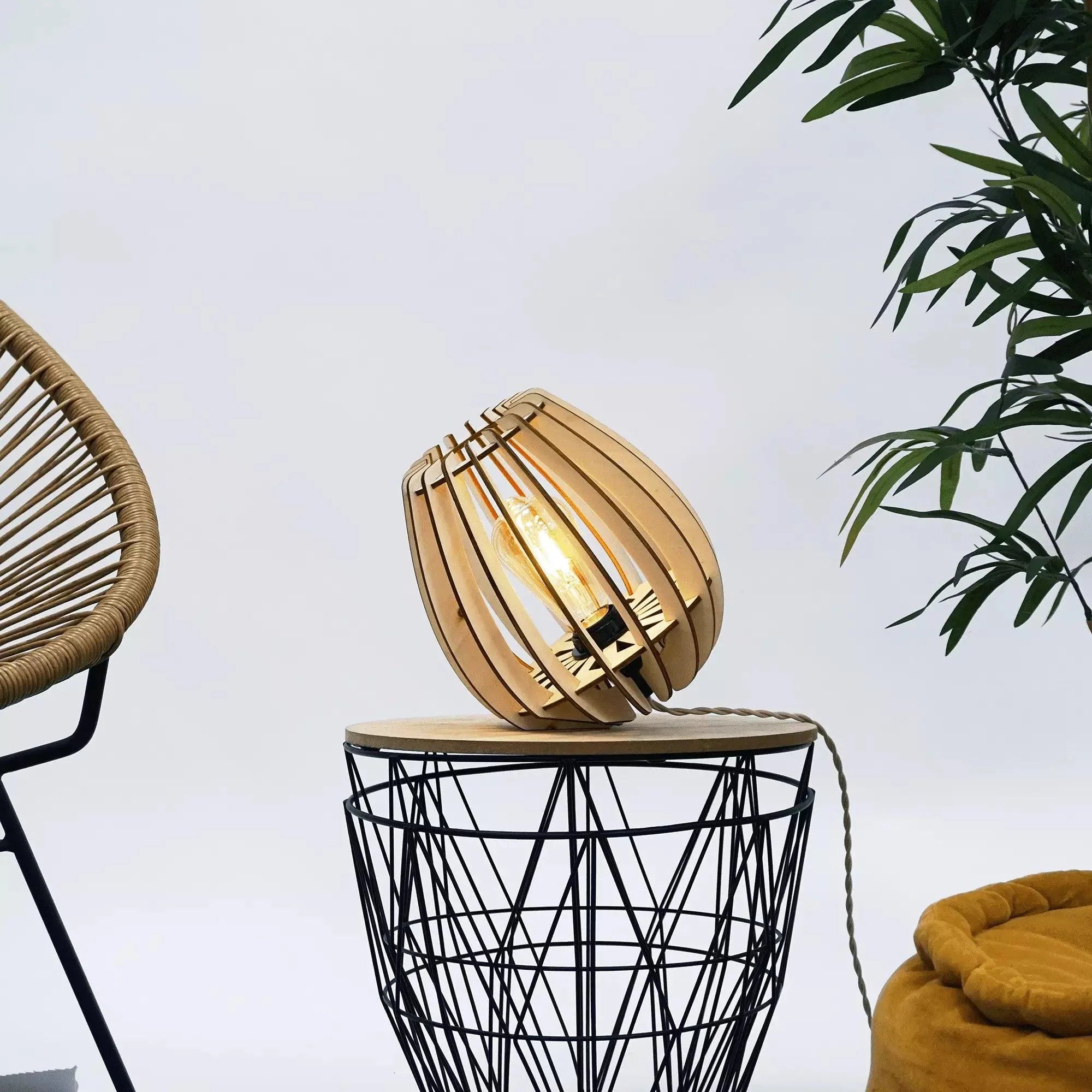 Atom | Table Lamp
