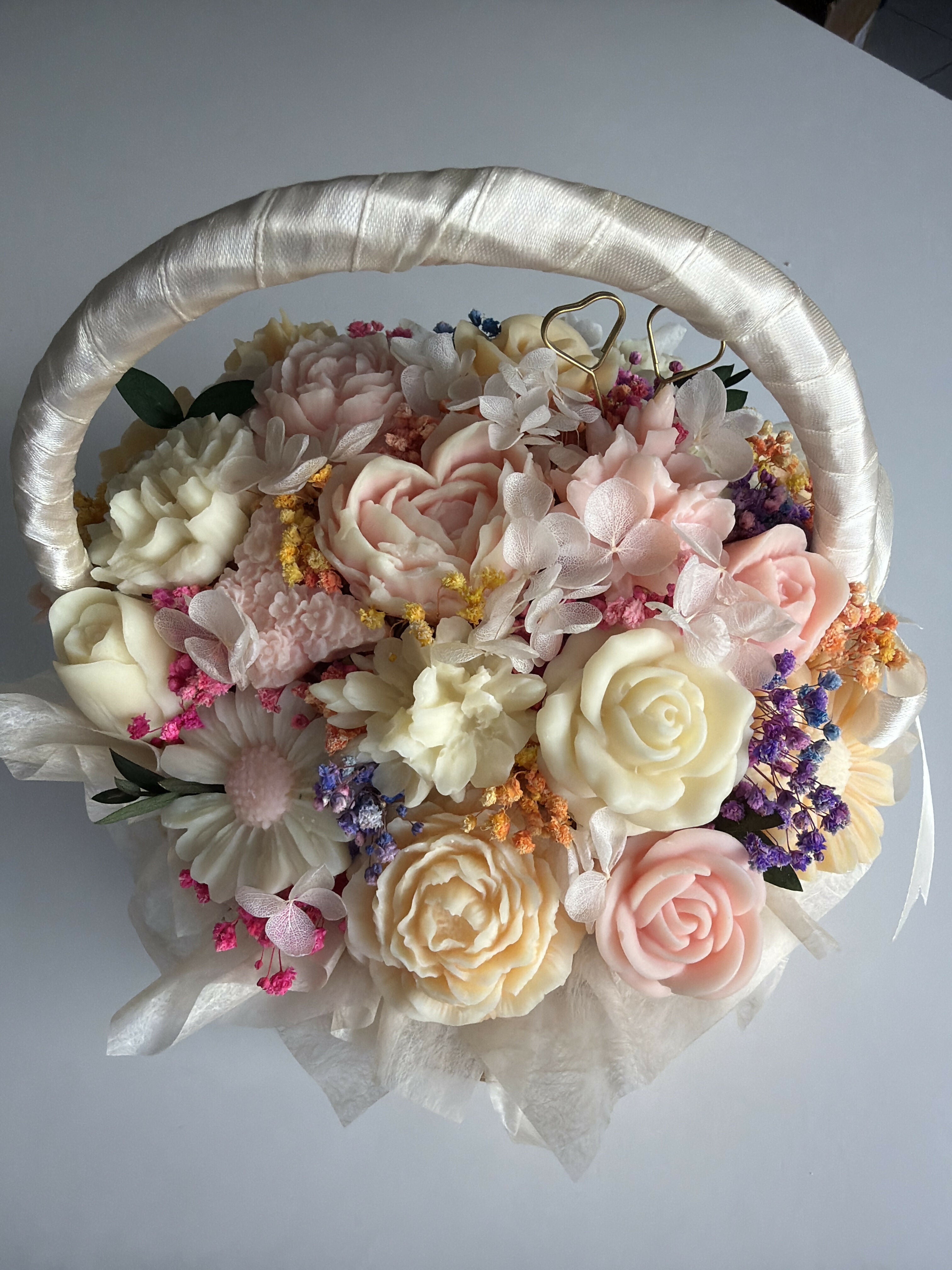 Flowered basket