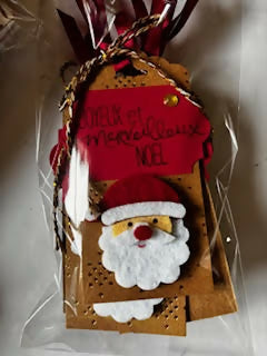 Etiquettes cadeaux Père Noël feutrine