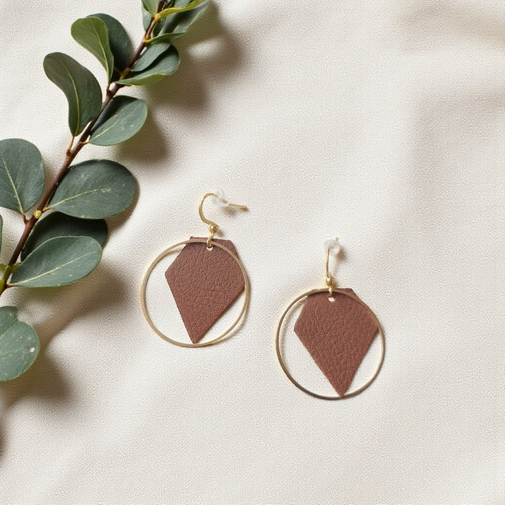Boucles d'oreilles vegan en cuir de pomme marron, Rose