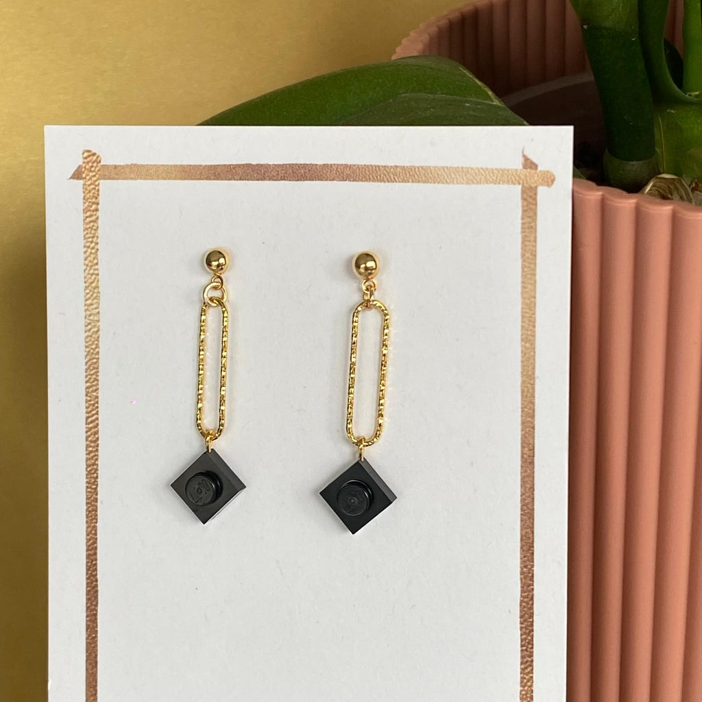Hammered effect gold earrings - Les Danseuses
