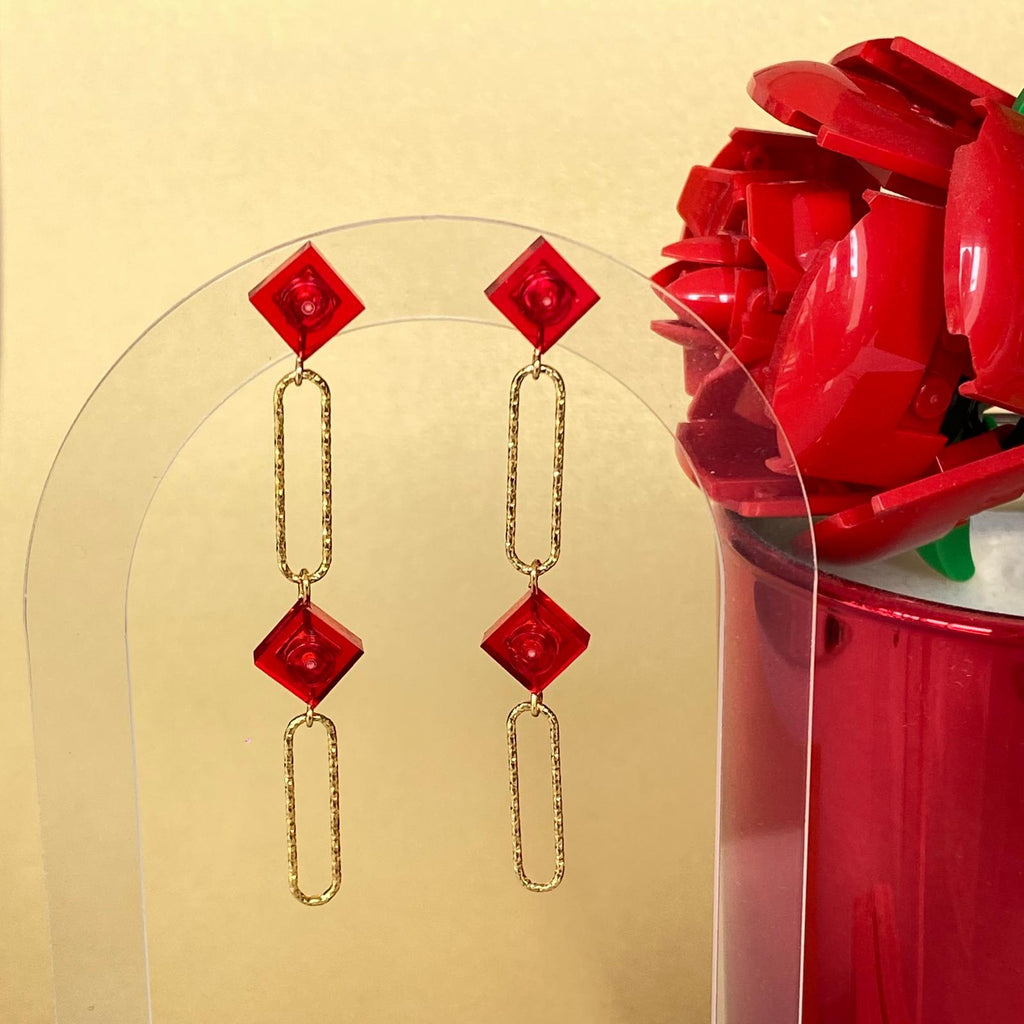Long earrings with a Lego brick - Les Voltigeuses