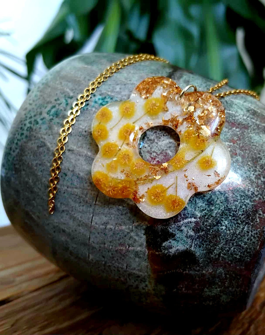 Collier, Mimosa