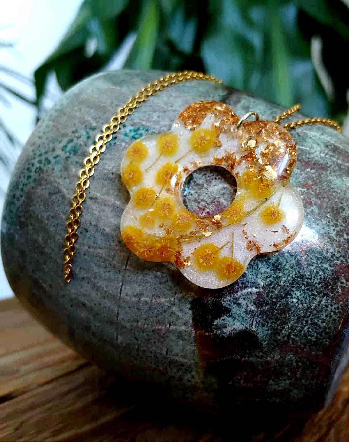 Collier, Mimosa