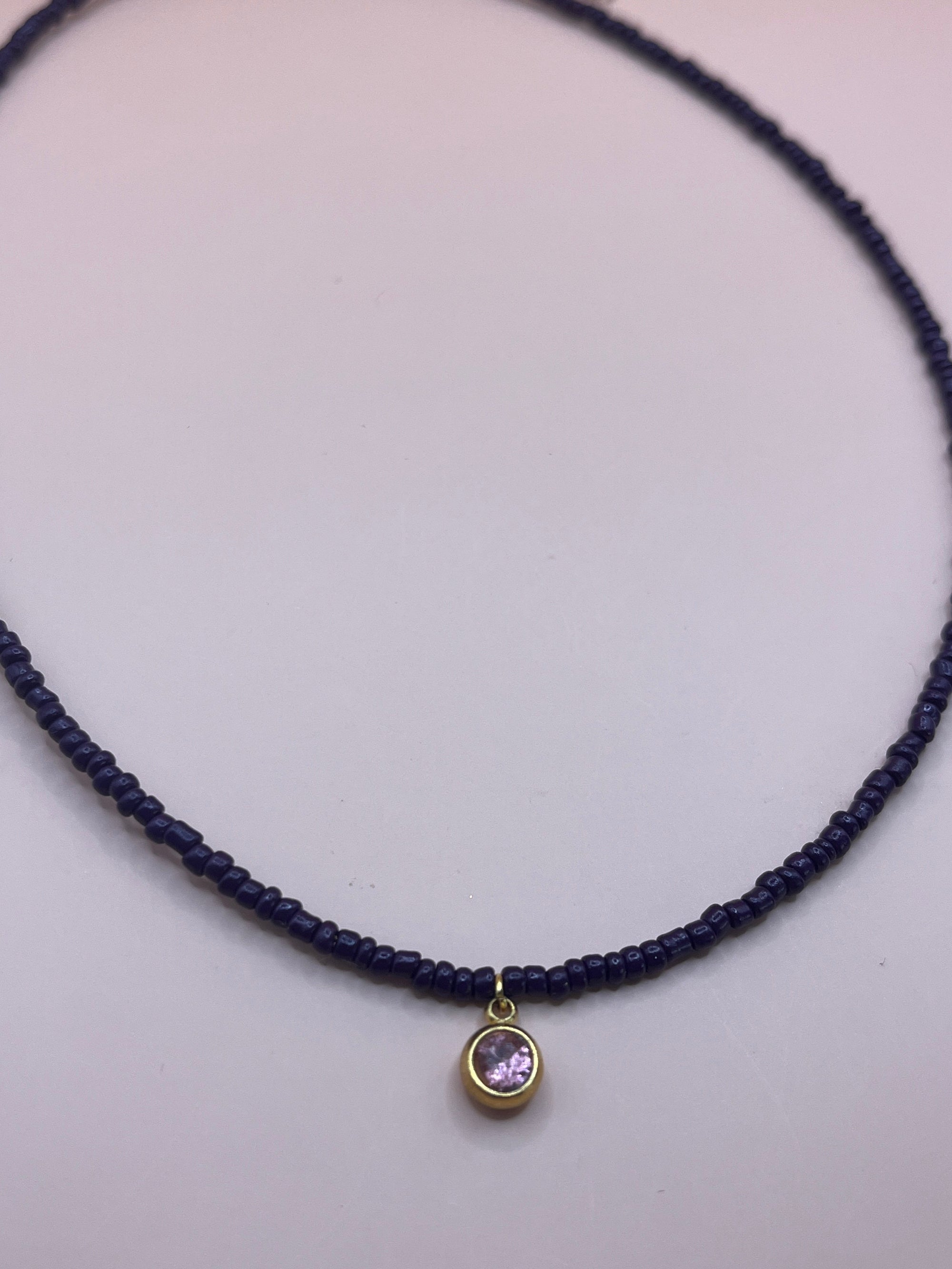 collier perles medaillon 