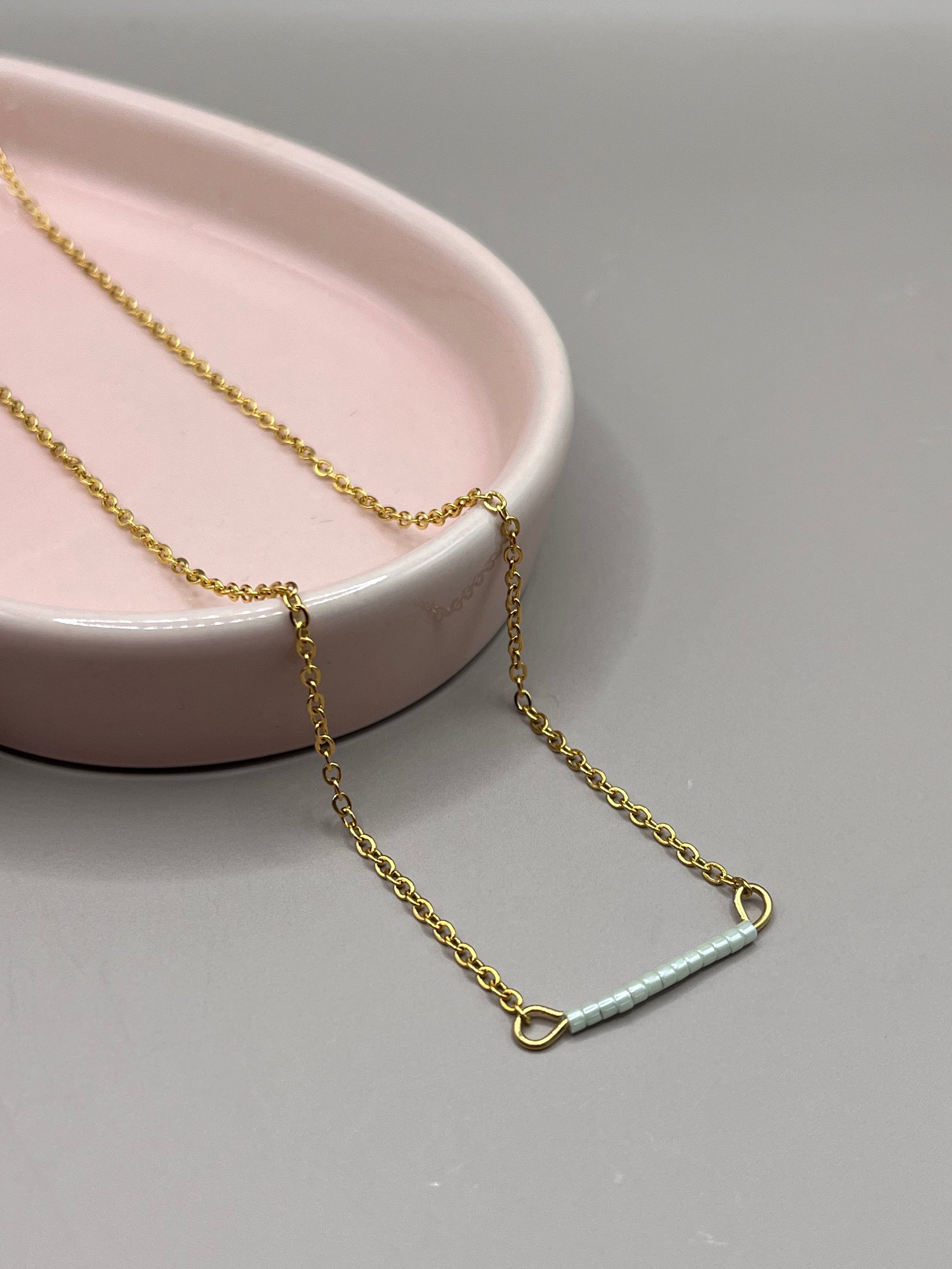 collier minimaliste