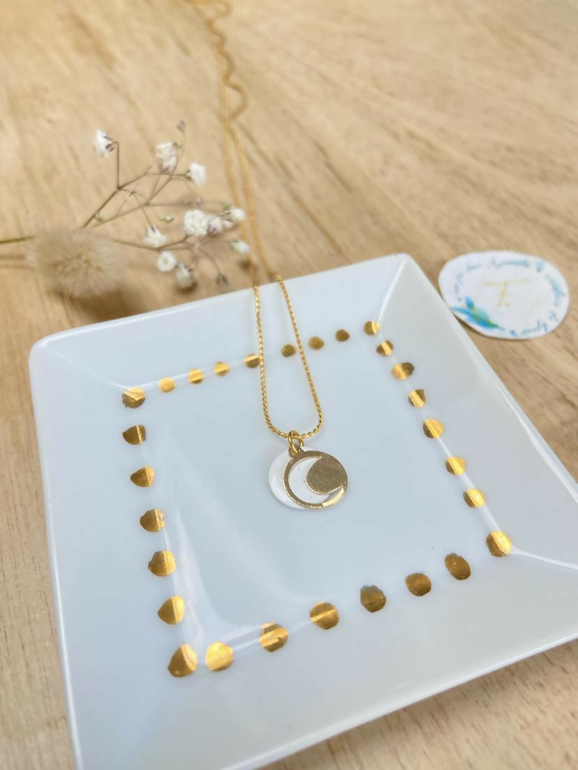 collier fleur de lune blanc