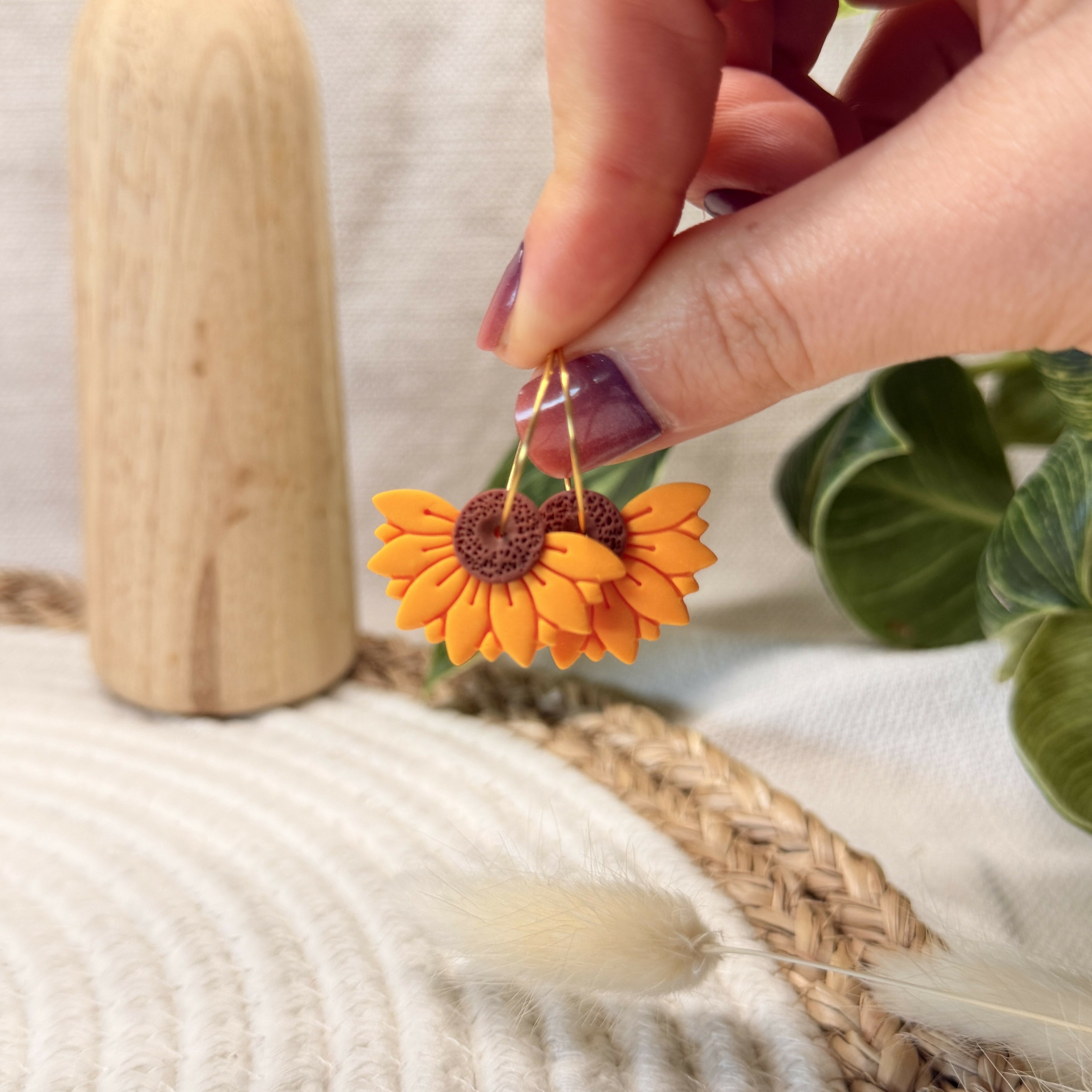 Half Sunflower Hoops