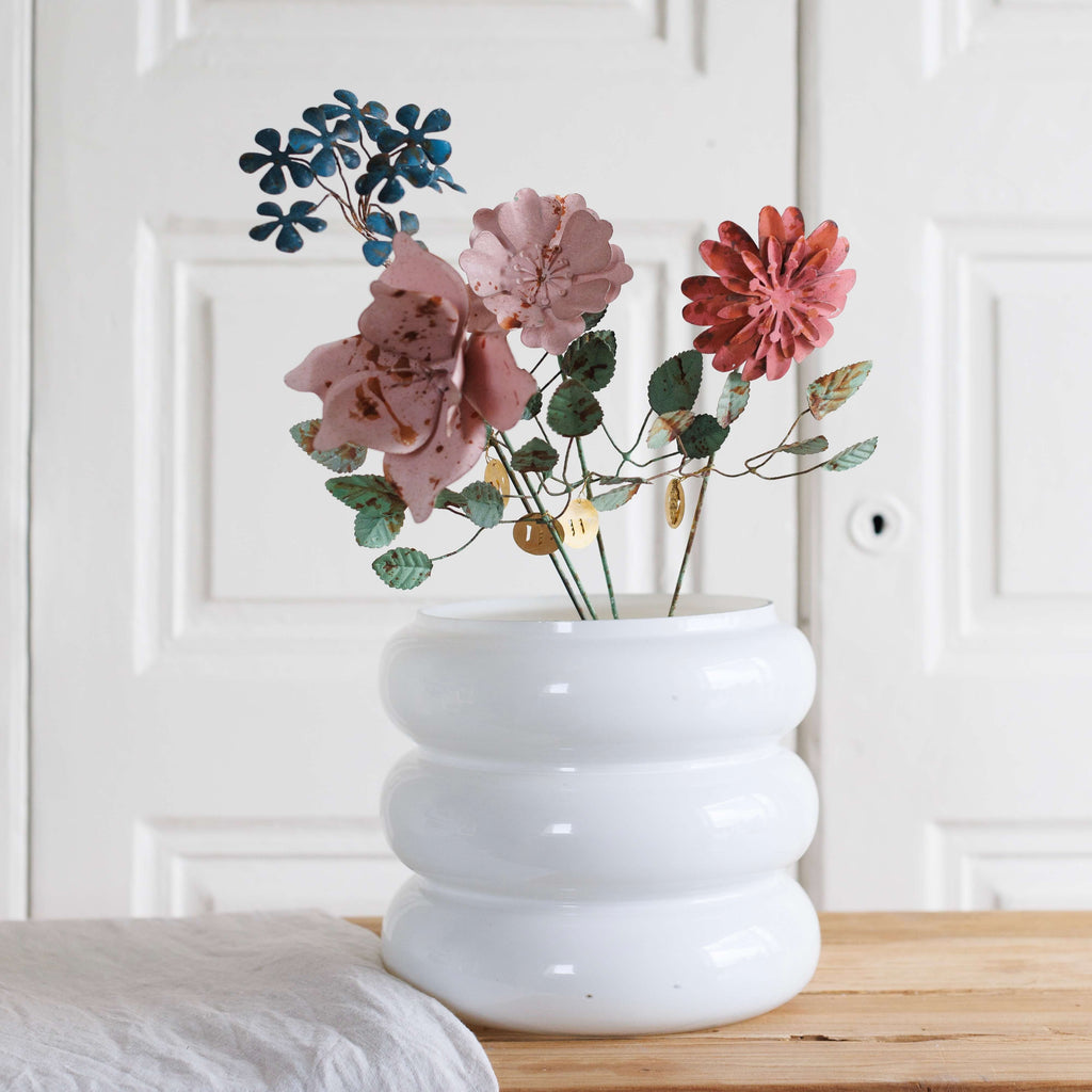 Fleur en laiton Kalika bleue