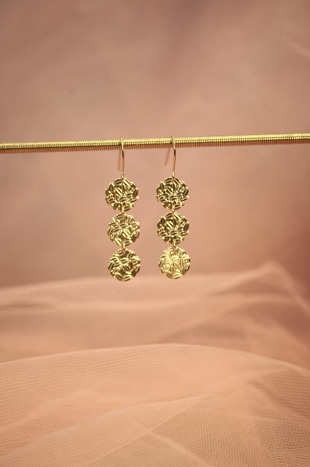 Boucles pendantes trio de cercles en laiton plaqué or ~ Aloha ~ version mini