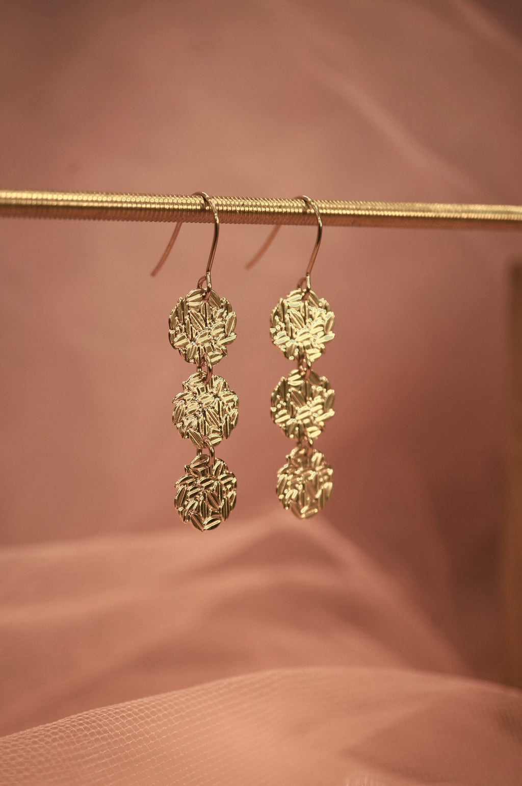 Boucles pendantes trio de cercles en laiton plaqué or ~ Aloha ~ version mini