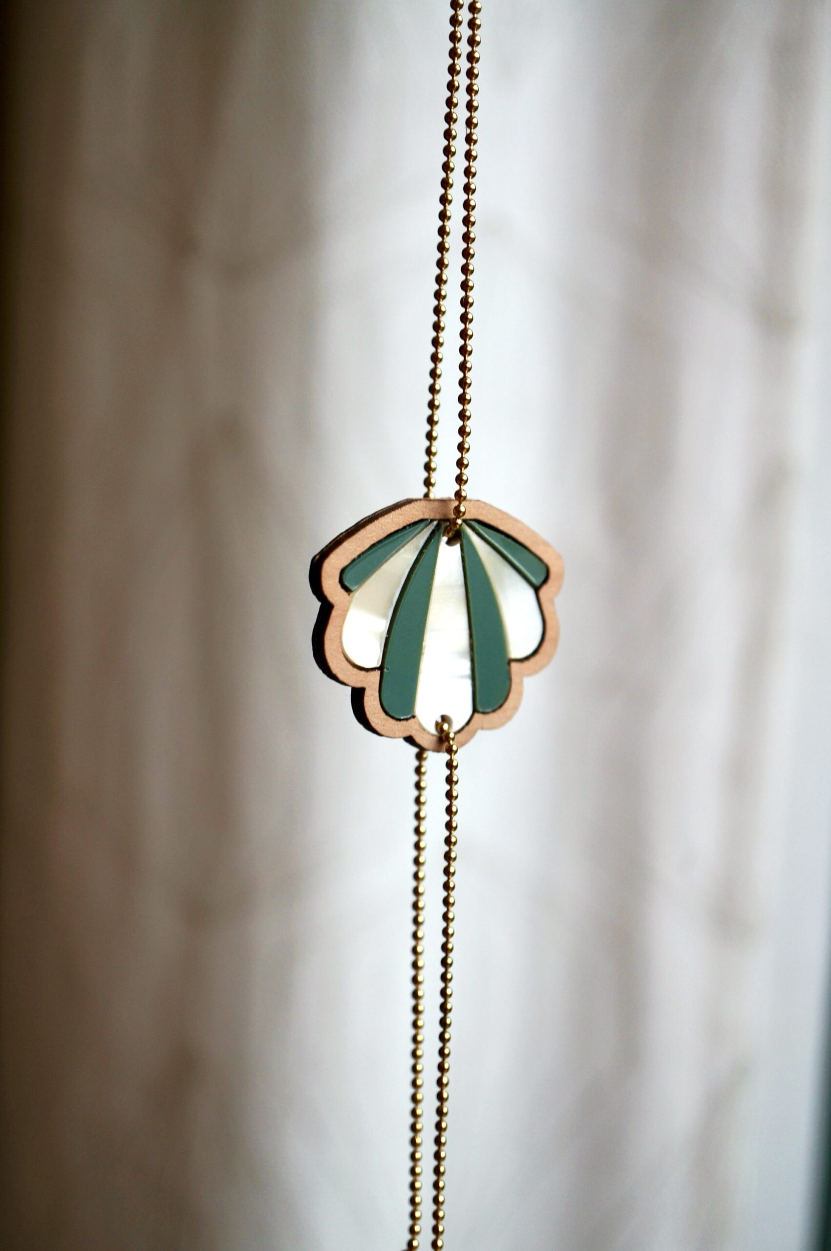 bracelet coquillage vert et nacre - Gaya