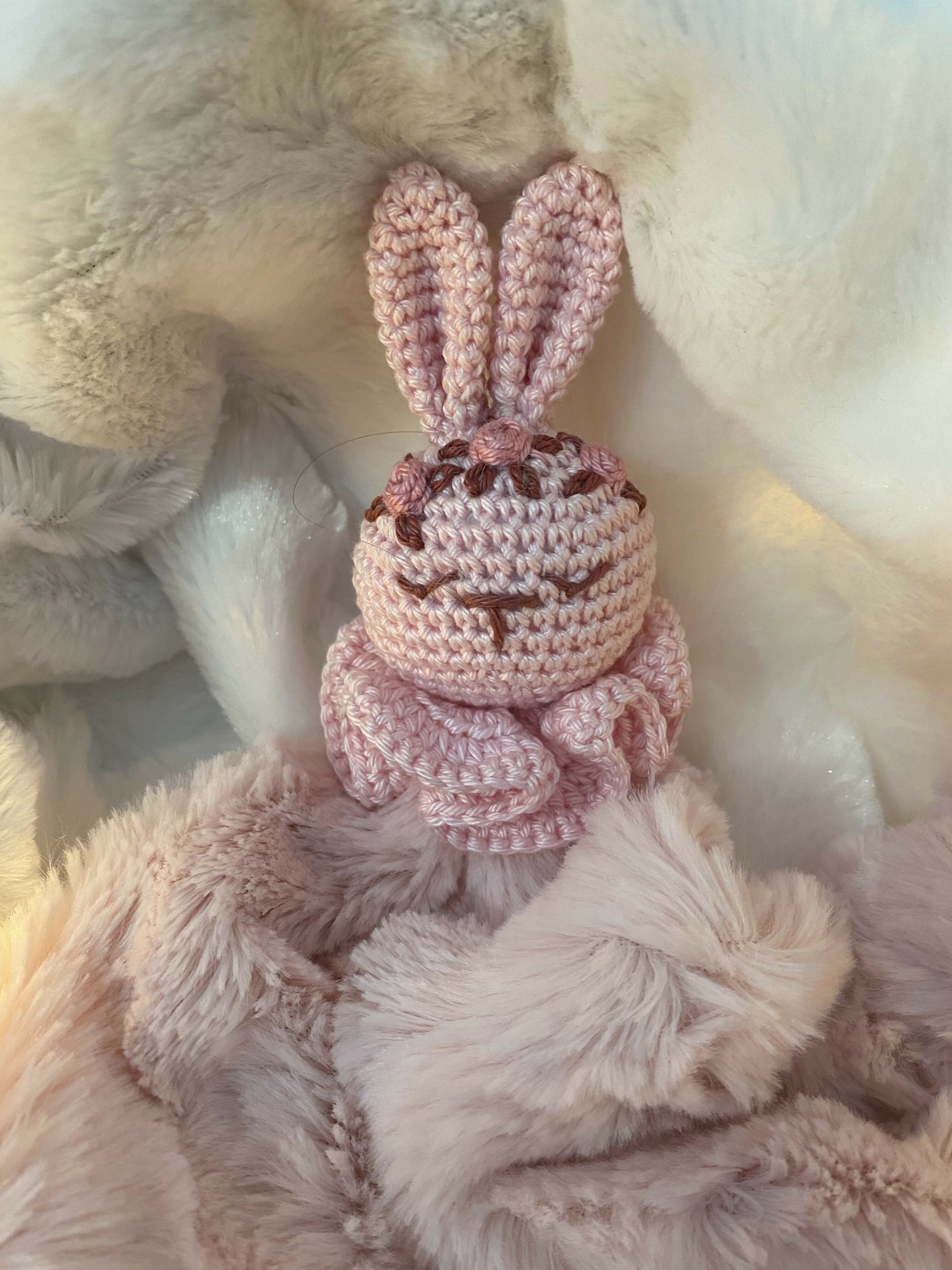 lapin tout fourrure rose3