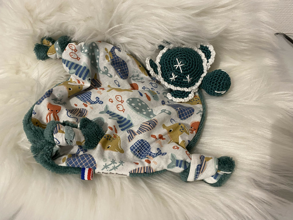 DOUDOU TORTUE VERTE ET BLANCHE 