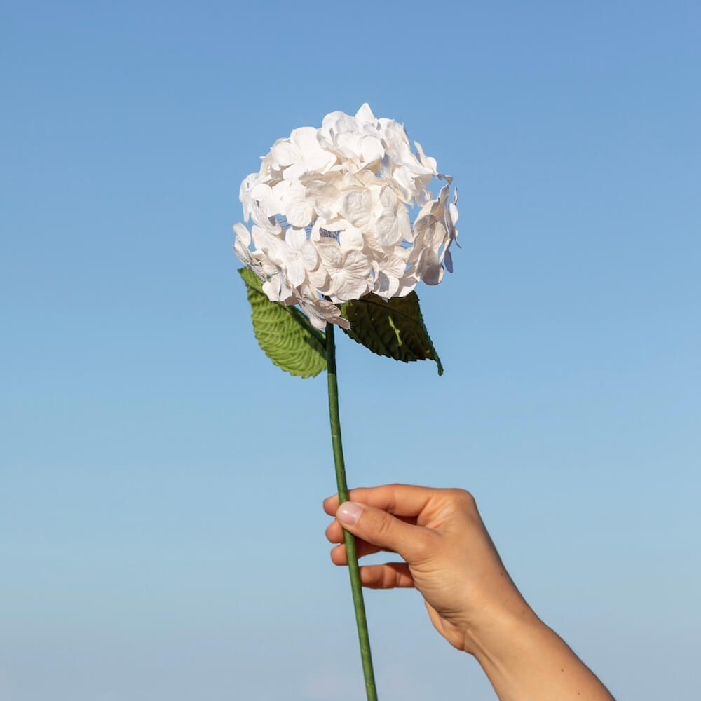 fleur-papier-flowrette-hortensia-blanc-intense