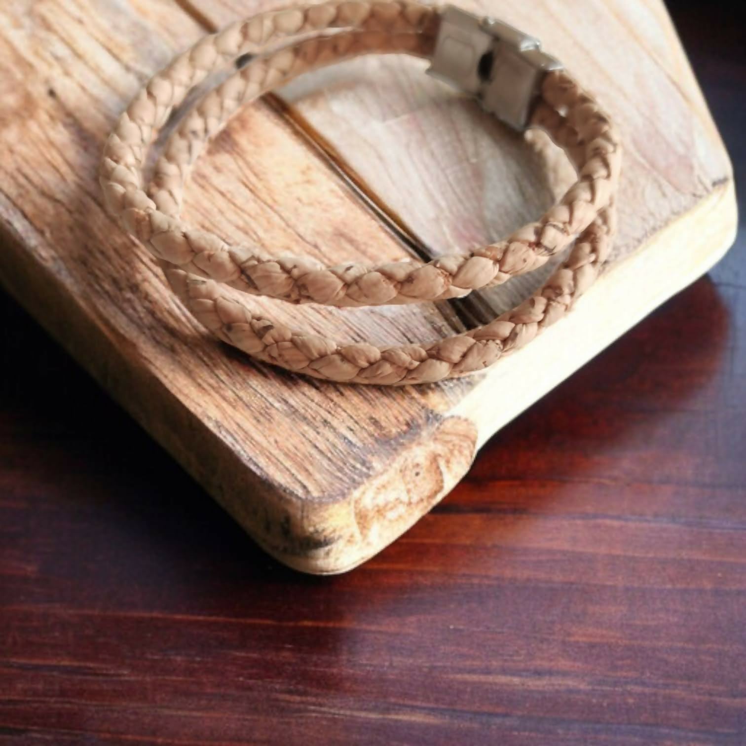 bracelet-en-liege-tresse-leo-karmyliege (2)