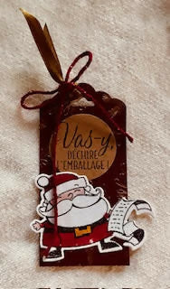 Etiquette cadeau Père Noël avec liste