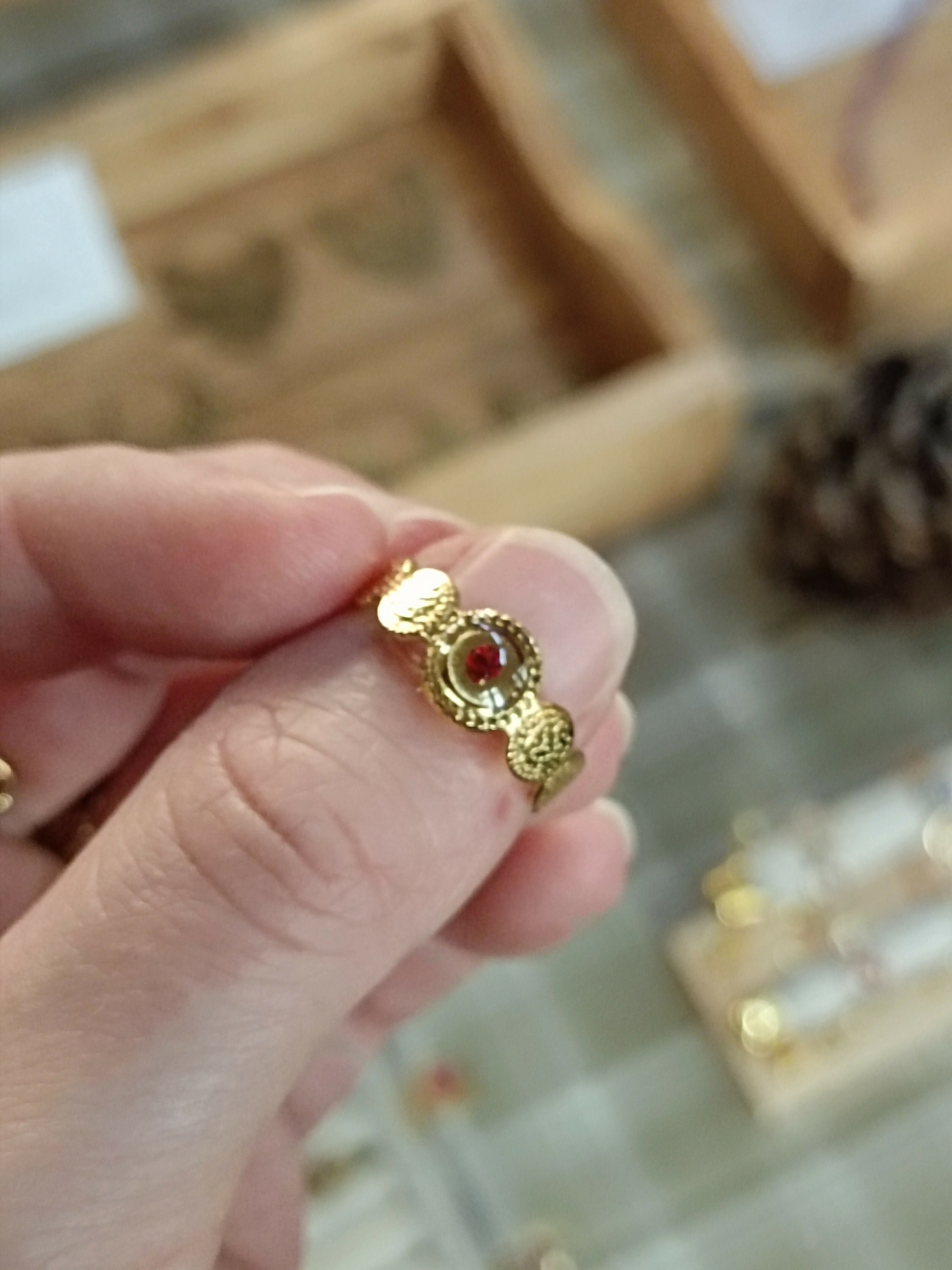 MEL/BT5 5mm Textured Ring