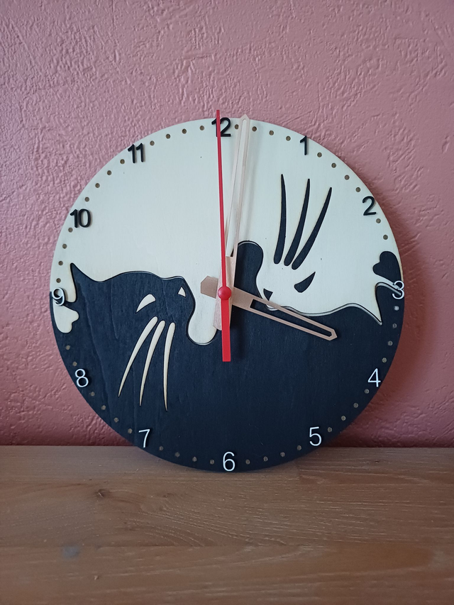 Horloges chats Ying yang