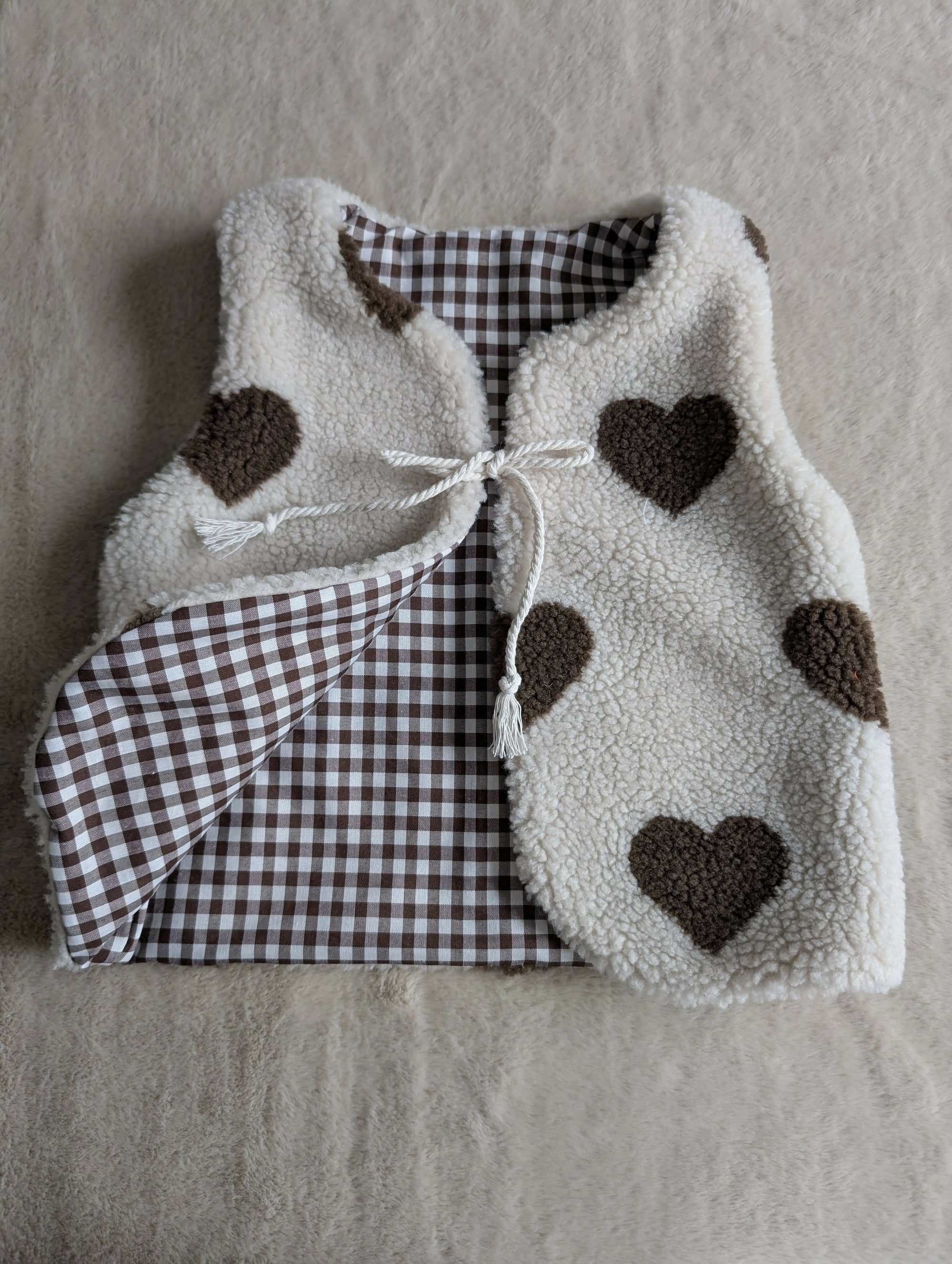 GILET DE BERGER Coeurs marrons 18 Ms-3 Ans Réversible