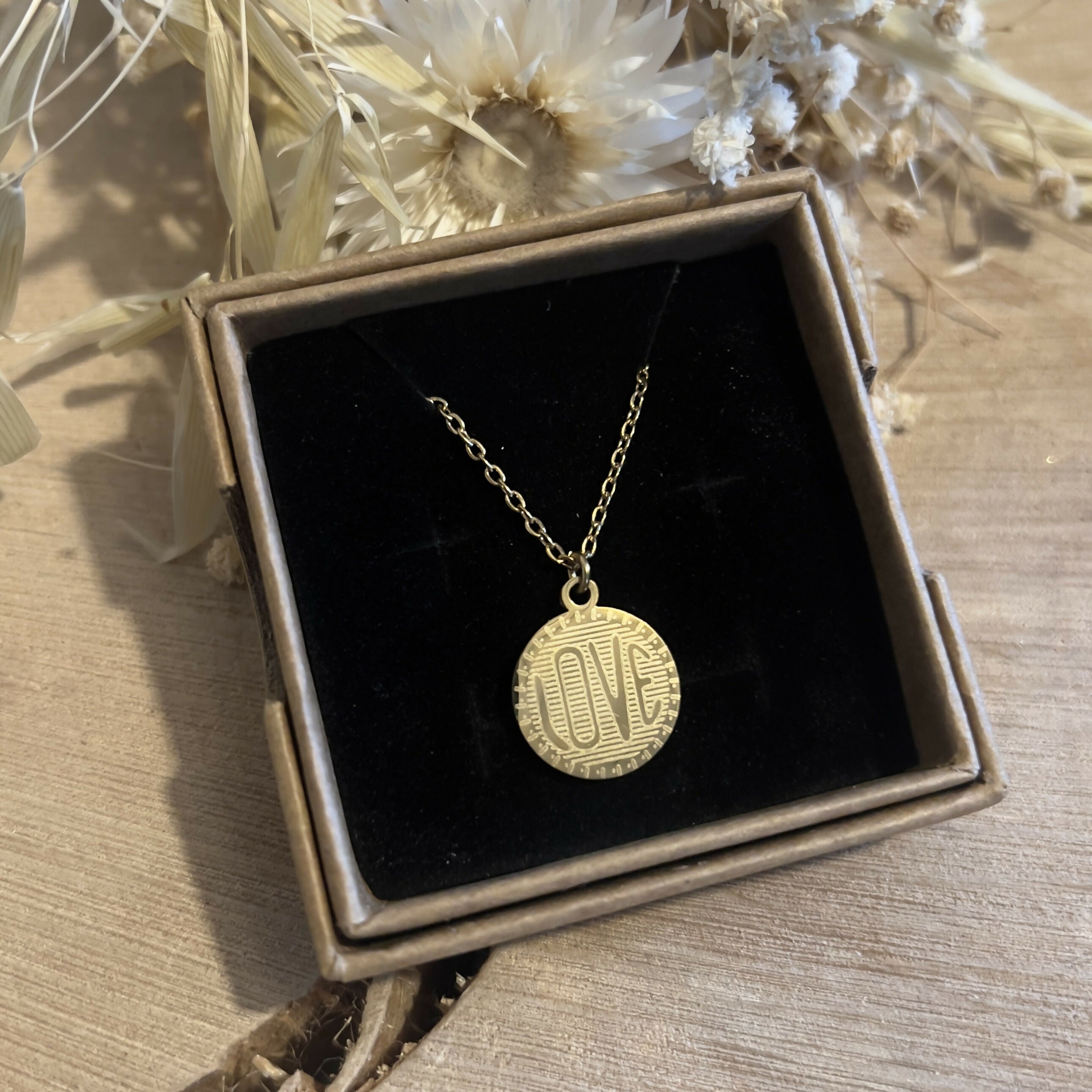Collier love