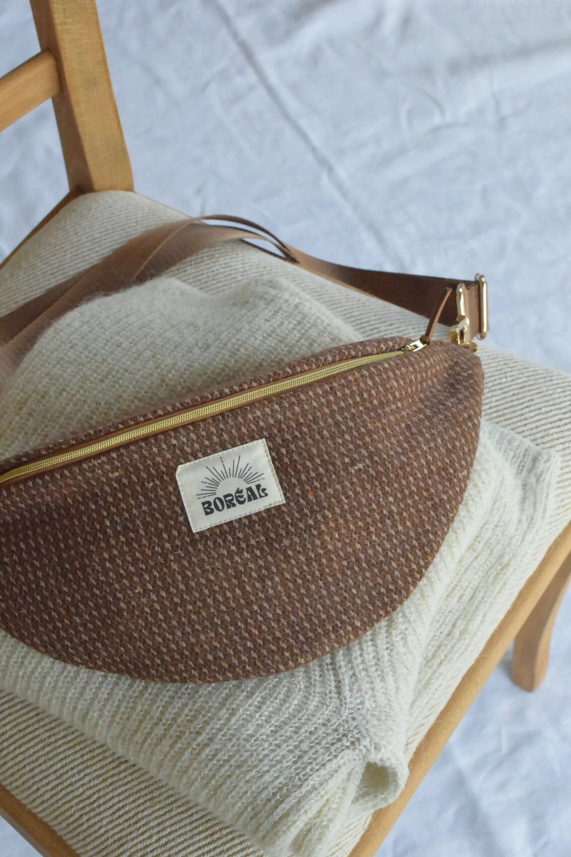 banane-laine-marron-brun-chic-ethique-artisanale-fait-main-tendance-upcycling-2
