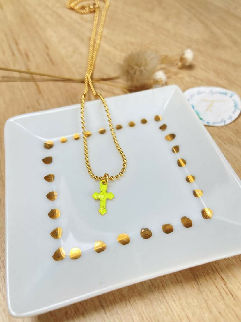 COLLIER cosmos croix doré jaune