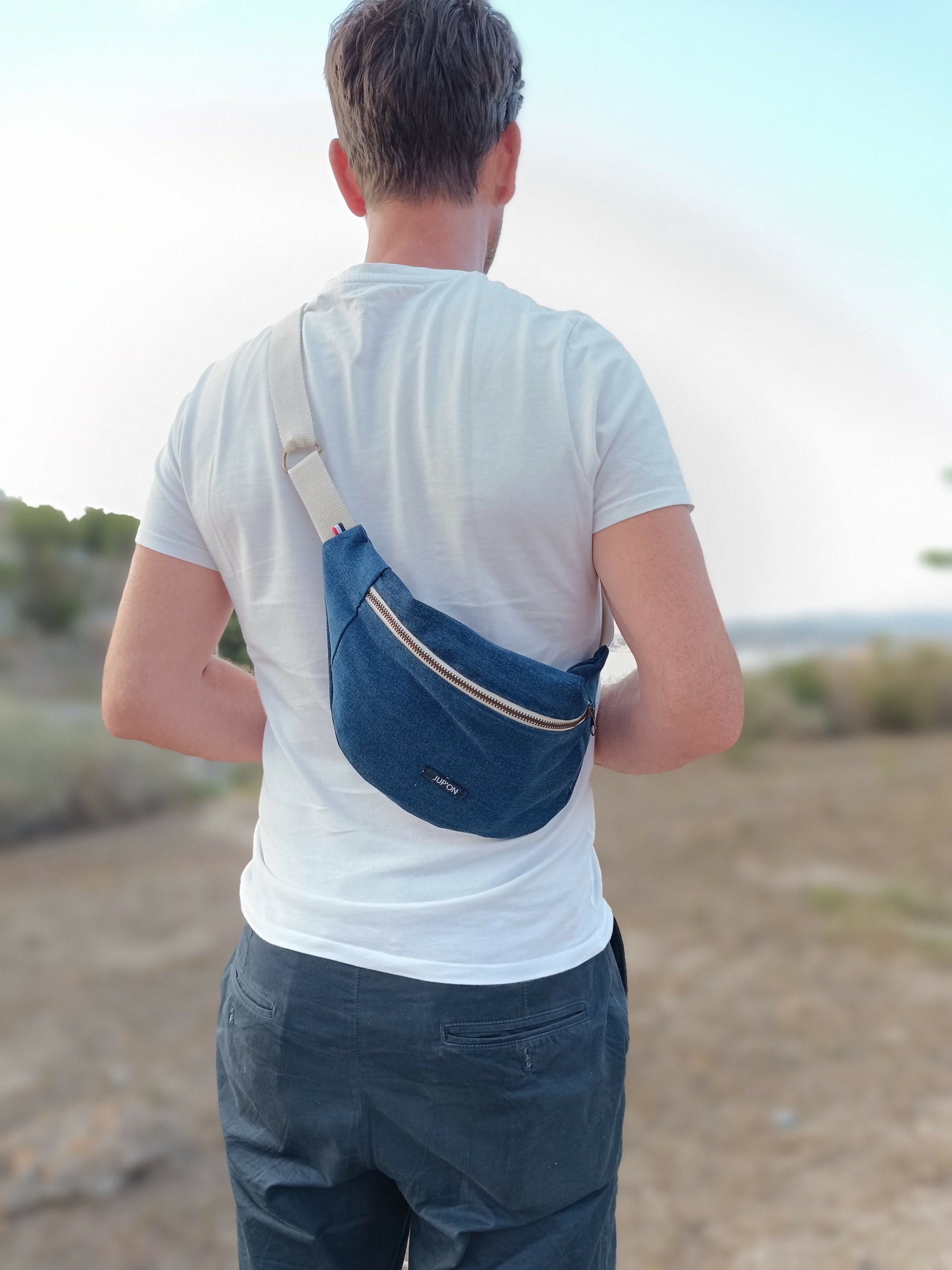 Sac banane Jeans recyclé_bleu. JUP'ON