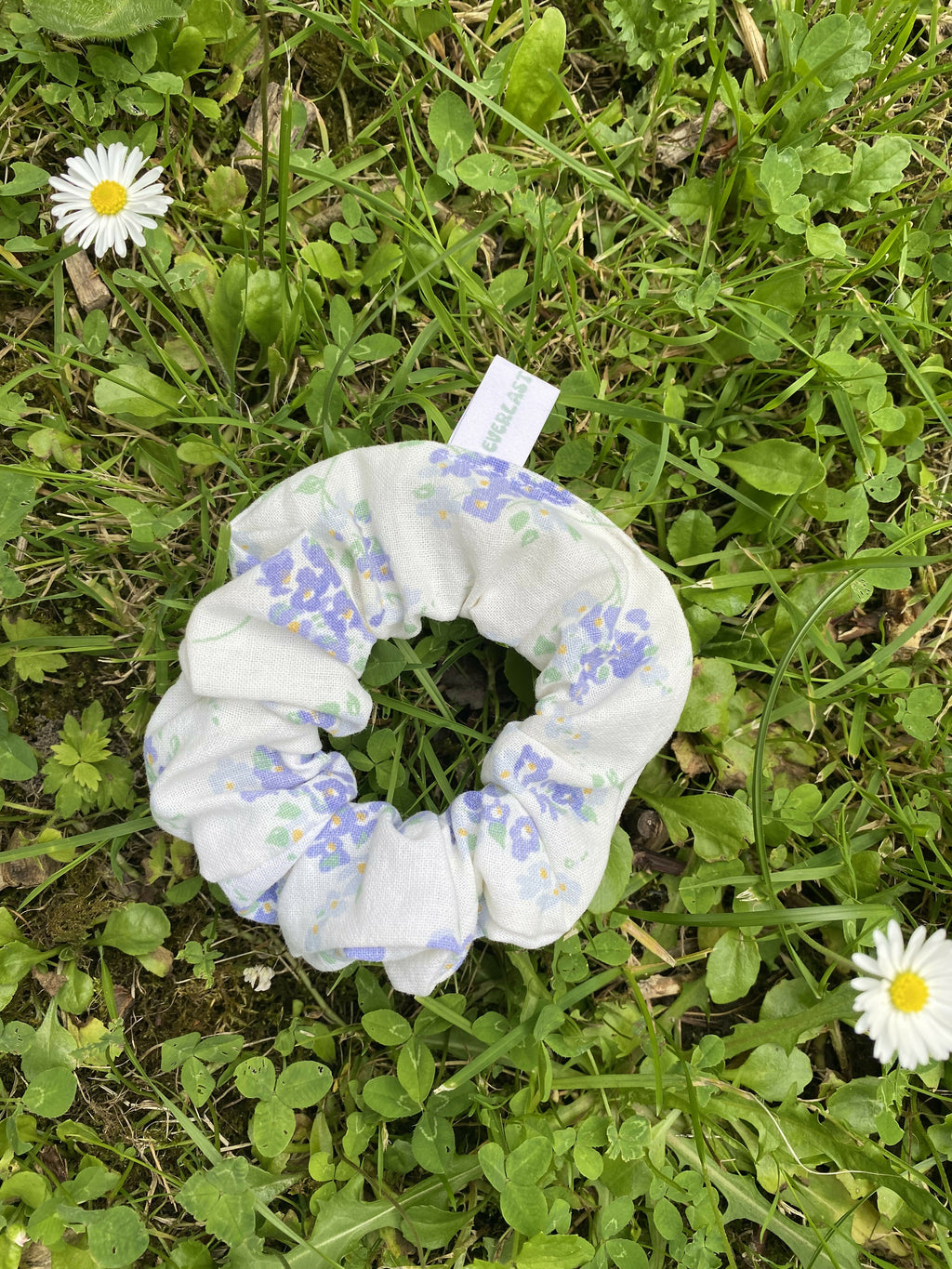 Jean-Jean - Upcycled scrunchie