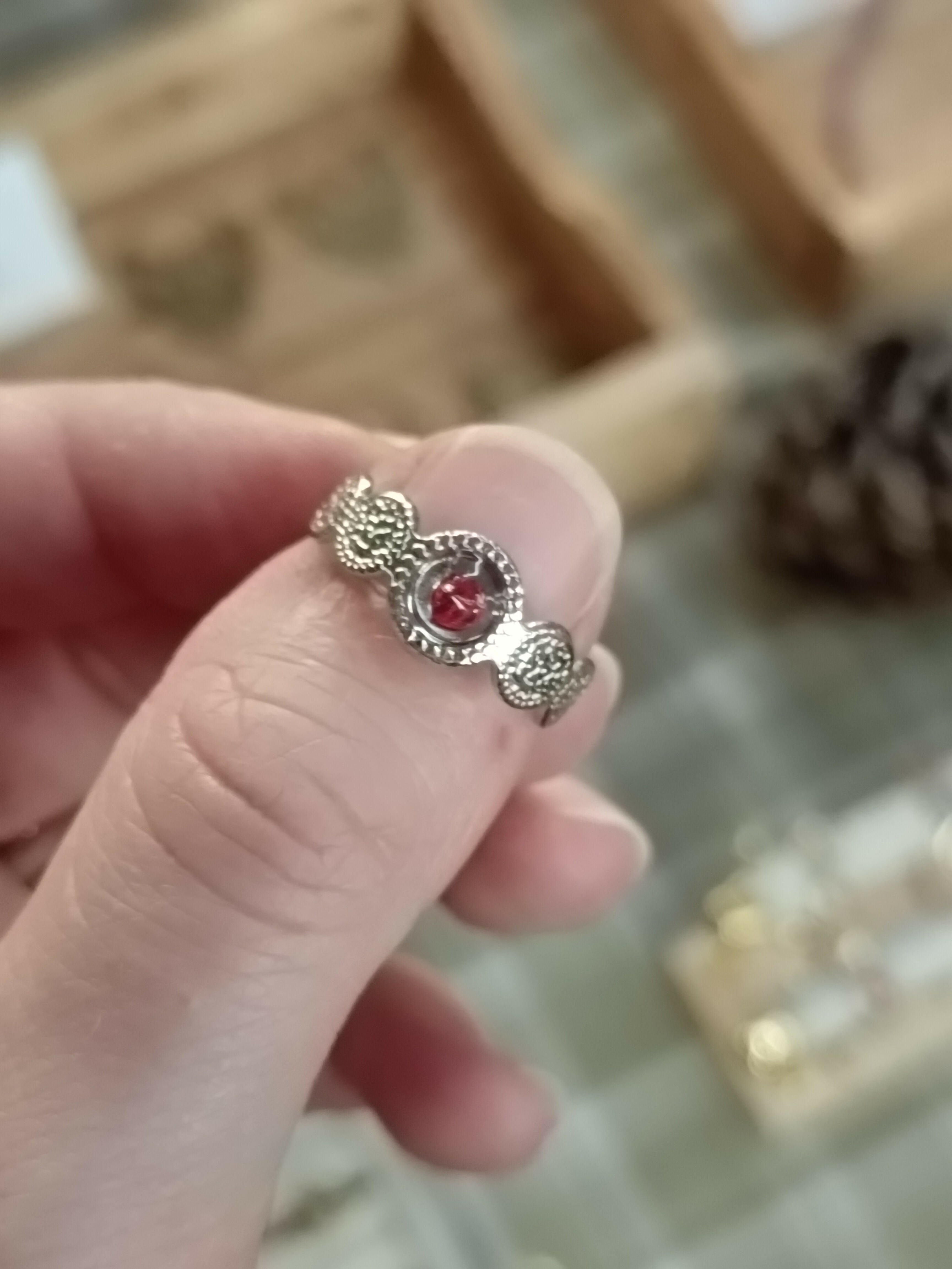 MEL/BT5 5mm Textured Ring