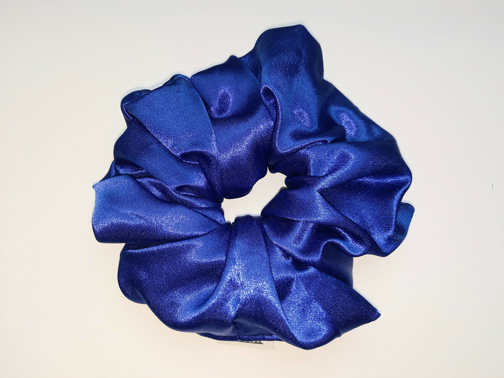 Snow White Scrunchie Medium