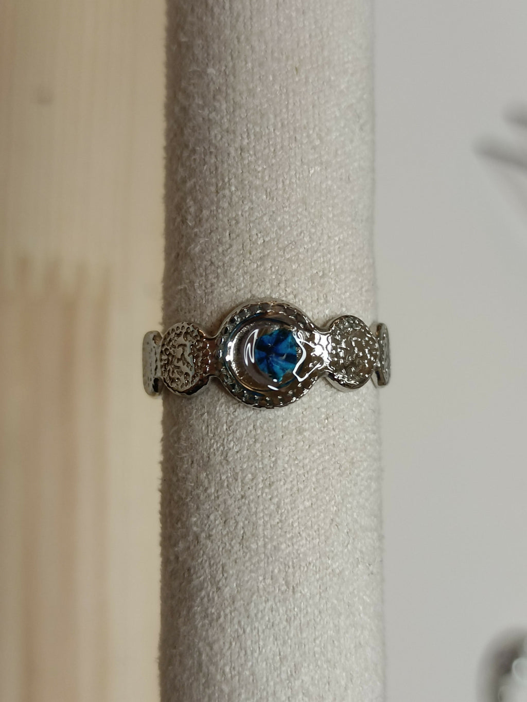MEL/BT5 5mm Textured Ring