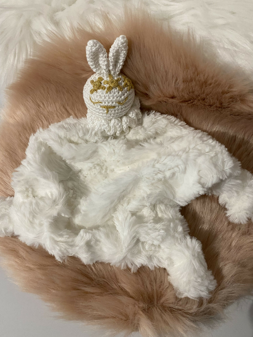 DOUDOU LAPIN BLANC FOURRURE 