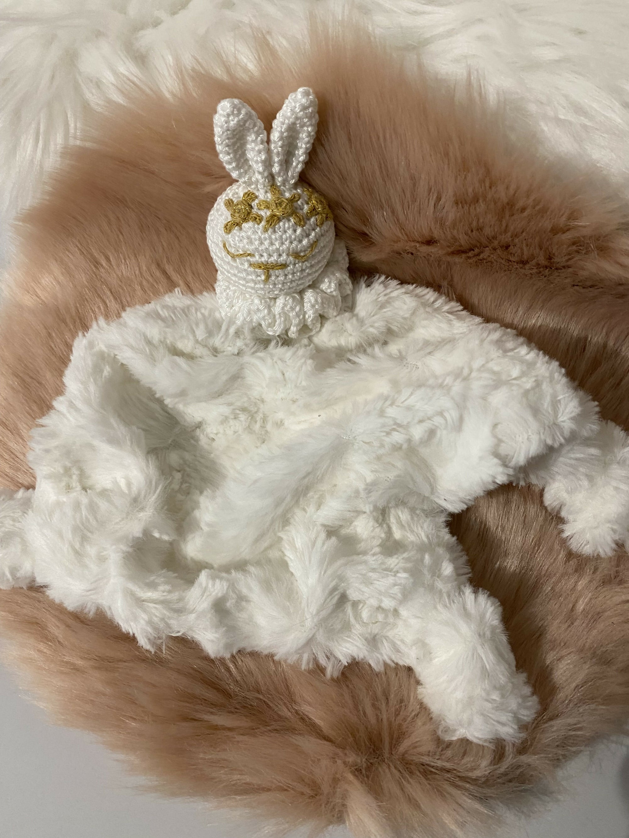 DOUDOU LAPIN BLANC FOURRURE 